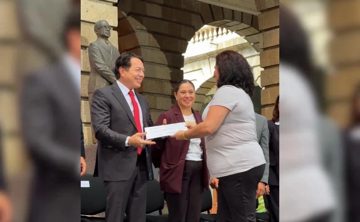 sep entrega nombramientos definitivos a 568 pref